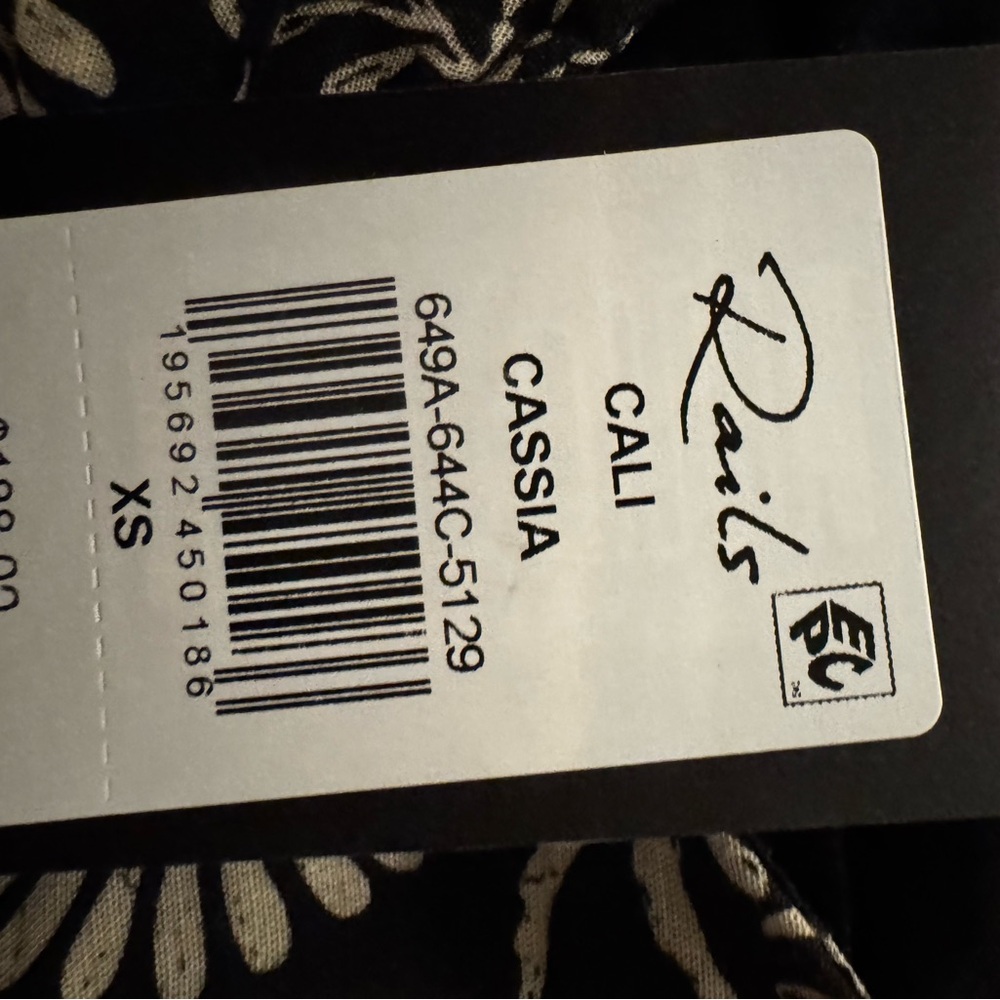 XS Cali Cassia Ruffle Sleeve Top - By Rails - Picture 4 of 9